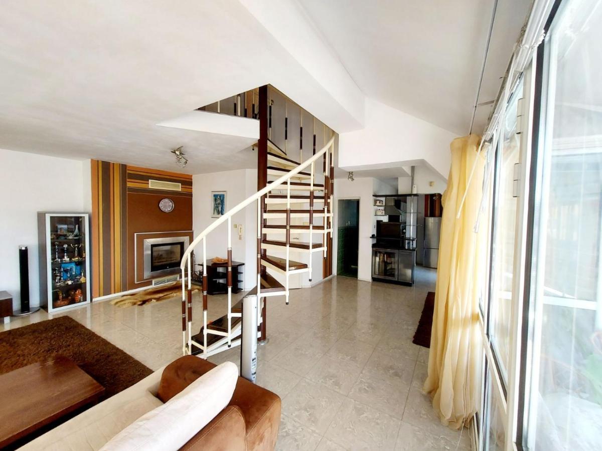 Comfort Flat Burgas Exterior photo