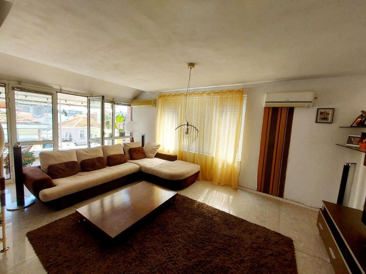 Comfort Flat Burgas Exterior photo